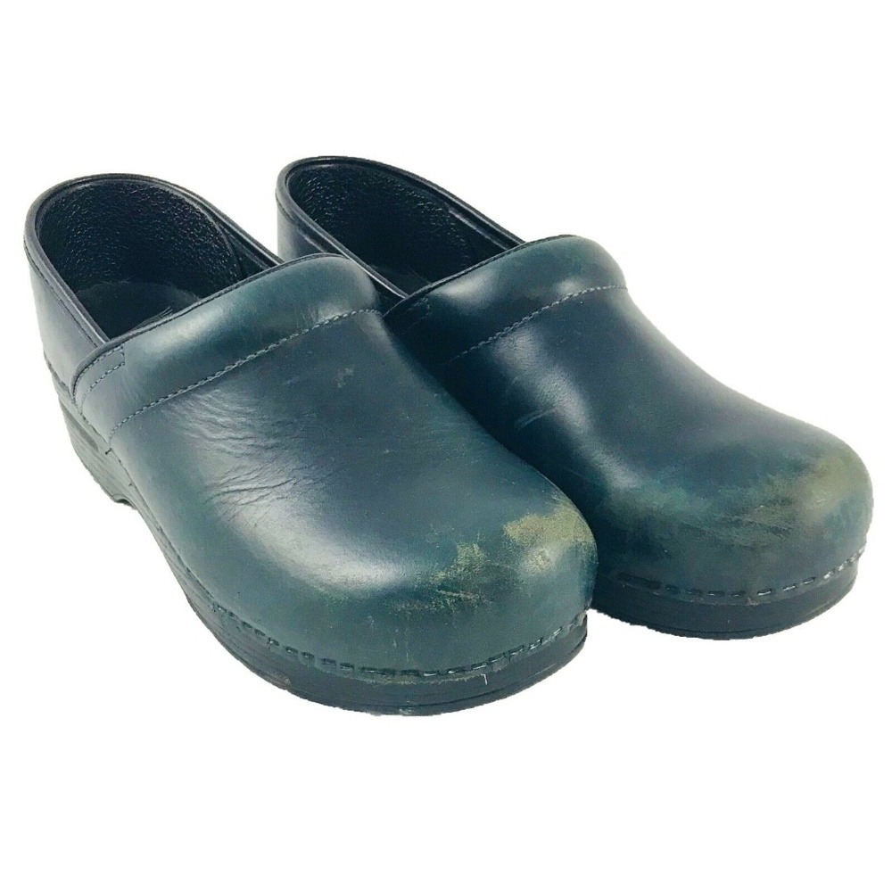 SOLD Dansko Nurse Clogs Matte Green Leather Shoe